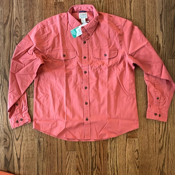 L.L. Bean Other - LL Bean Lakewashed Twill untucked fit Mineral red medium